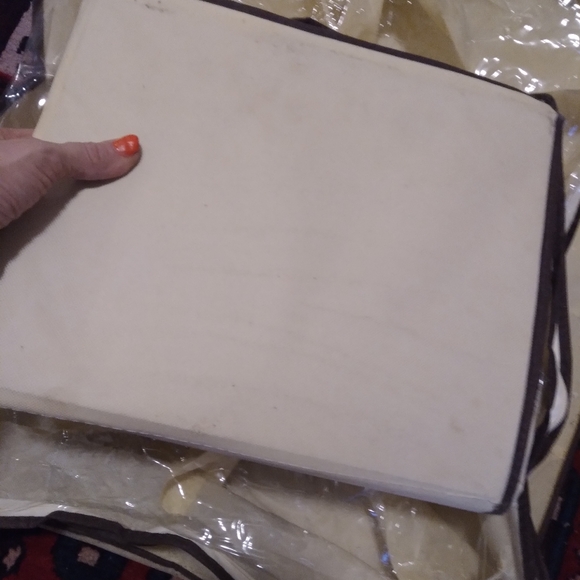 Shoe Storage folds up - Picture 3 of 3